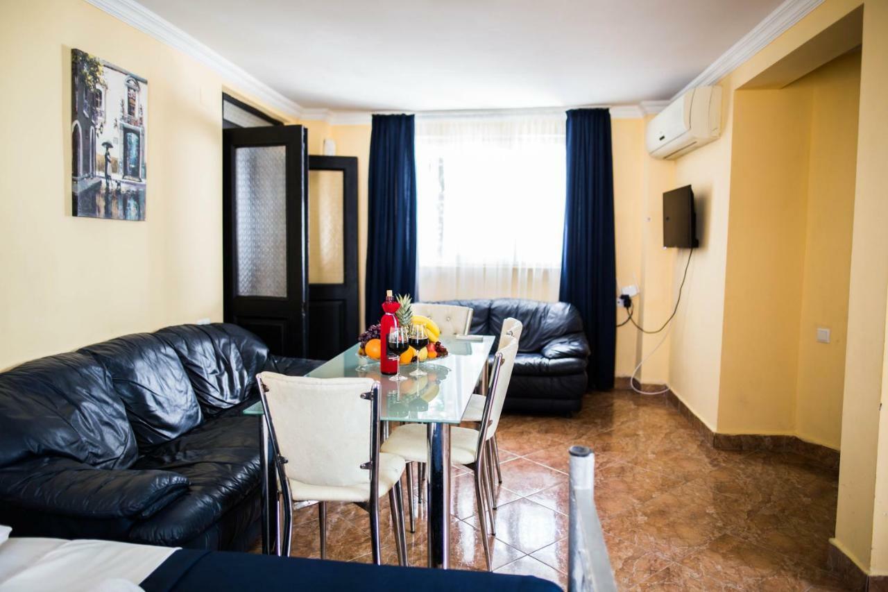 Central Apart-Hotel Batumi Eksteriør bilde